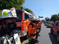 Bomberos rindió honores durante funerales de carabinero asesinado en Metrenco