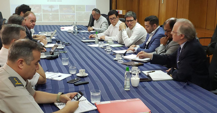 Bomberos de Chile participa en reunión de coordinación para el combate de incendios forestales