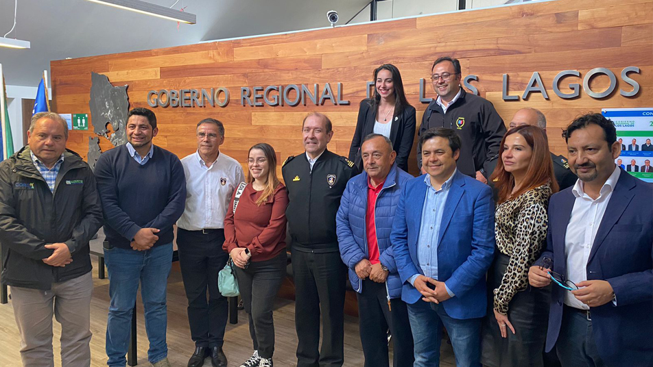 Reunión de trabajo entre Directiva Nacional de Bomberos y Comisión Social del GORE de Los Lagos 