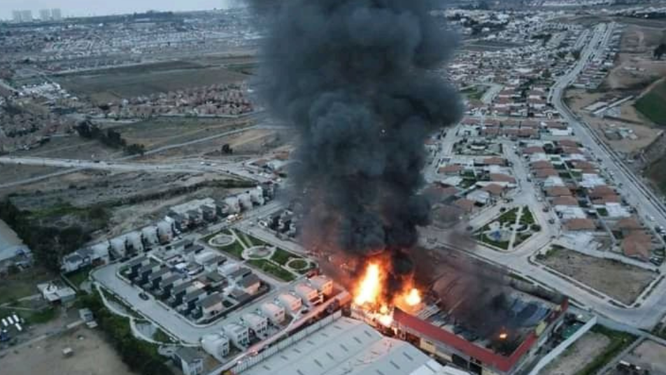 Bomberos de Coquimbo trabajaron en alarma de incendio en fábrica de colchones