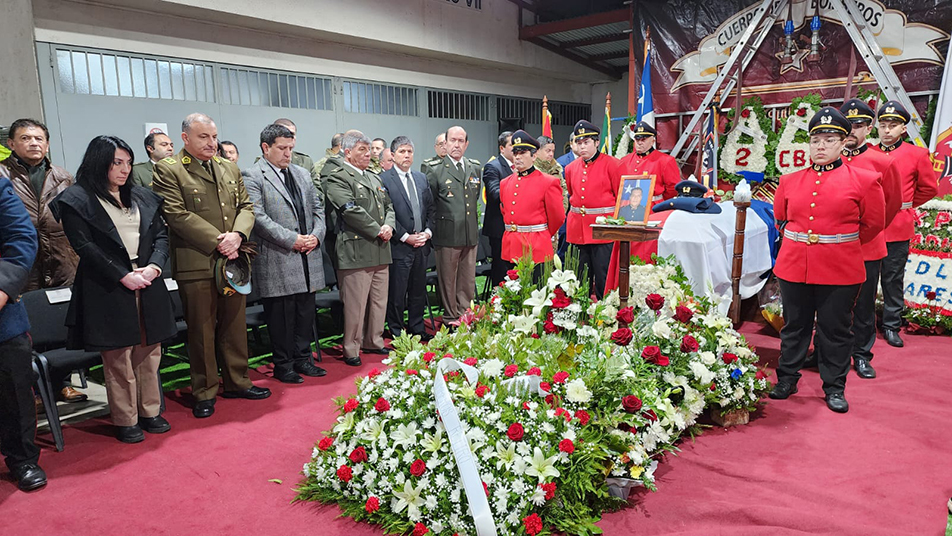 Emotiva ceremonia fúnebre del Bombero Mártir Robinson Altamirano (Q.E.P.D)