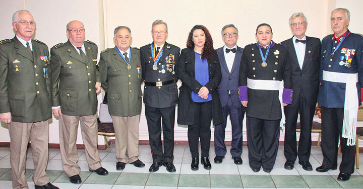 Logia Masónica distinguió a cinco bomberos de la Provincia de Cautín   