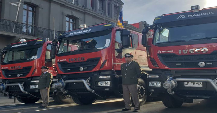 Bomberos de la Región de Magallanes recibieron siete nuevos carros bomba