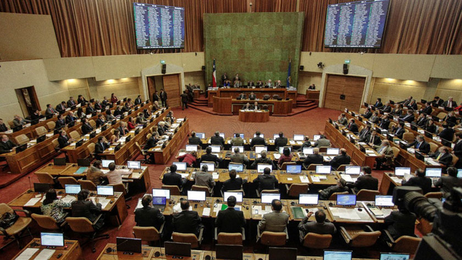 Cámara de Diputados aprobó aumento de penas contra agresiones a Bomberos