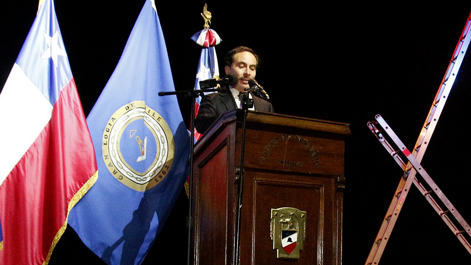 Logia Masónica distinguió a bomberos de Temuco y Pitrufquén con medalla “Germán Tenderini”