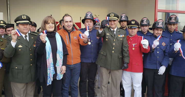 Presidente Nacional de Bomberos de Chile asistió a inauguración de cuartel en Hualañé