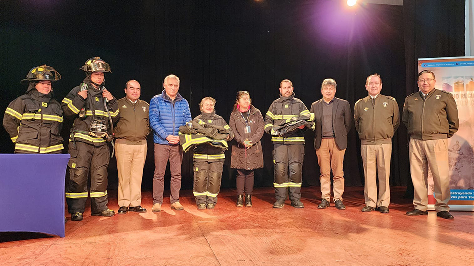 Nuevos uniformes estructurales para Bomberos de O’Higgins