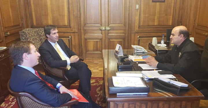 Presidente Nacional recibió a ejecutivos del Banco Santander