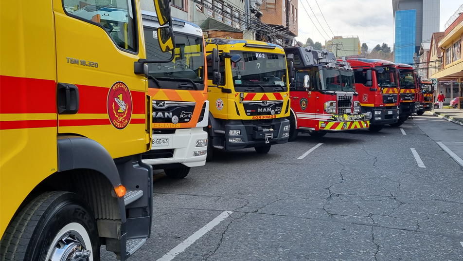 23 nuevos carros: “Esta fórmula nos ha permitido ir a la vanguardia con el mejor parque automotriz destinado al combate de emergencias en Latinoamérica” 