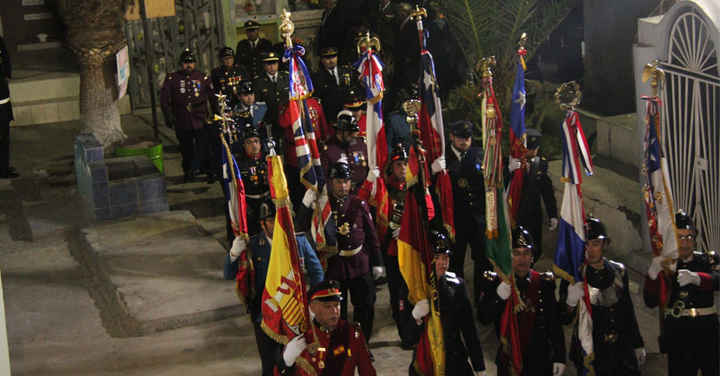 Bomberos de Iquique realizó tradicional romería en homenaje a las Glorias Navales