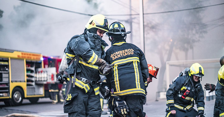 En un 25 % aumentó el trabajo de Bomberos de Chile en el estallido social de octubre del 2019