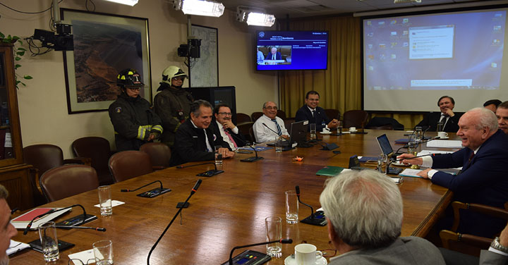 Comisión Bomberos de la Cámara de Diputados recibió al Cuerpo de Bomberos Metropolitano Sur 