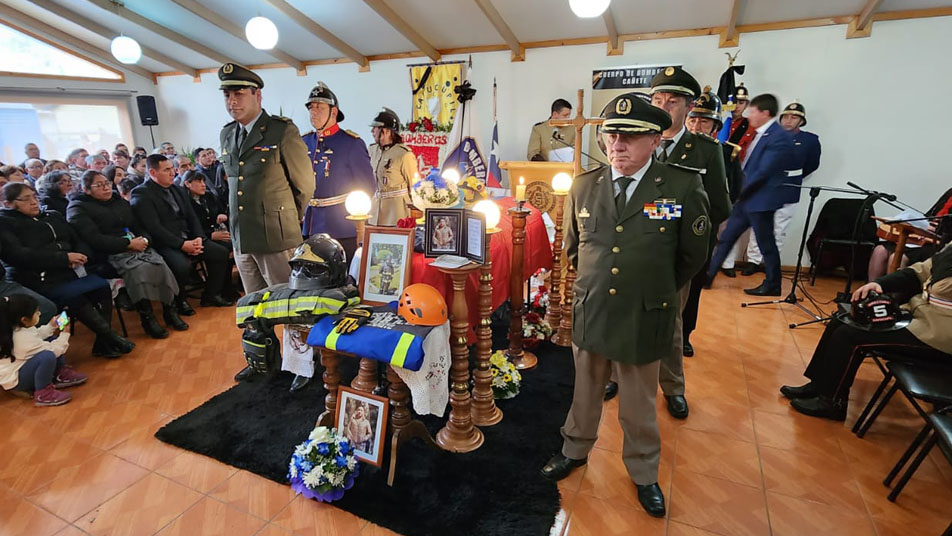 Con todos los honores bomberiles fue despedido el mártir de Cañete Joaquín Peña Maril (Q.E.P.D.)