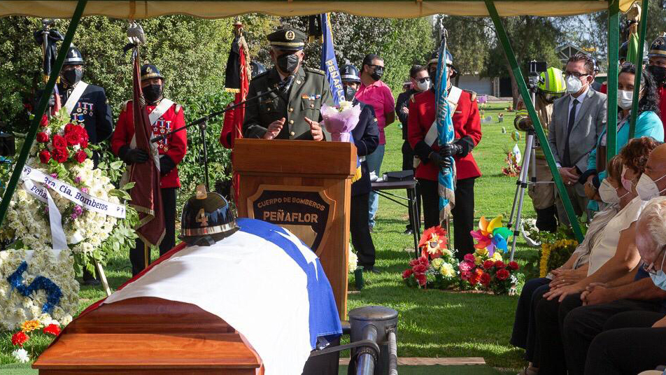 Multitudinario funeral de Valentina Astudillo George (Q.E.P.D.): Protomártir de Peñaflor y N°327 de Bomberos de Chile