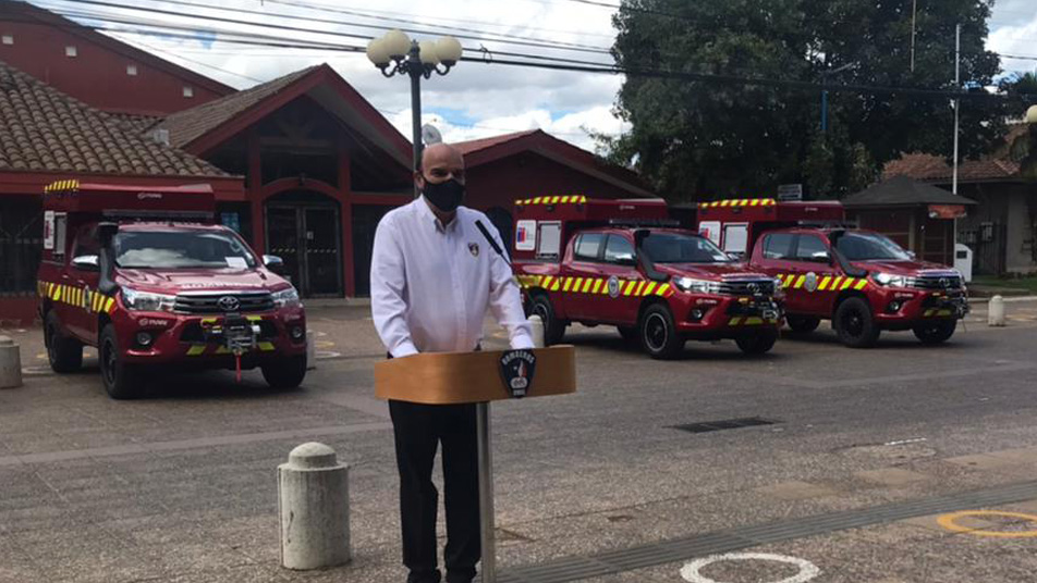 “Cada peso del Estado, es un peso bien invertido en Bomberos”: Presidente Nacional en entrega de camionetas multipropósito en Ñuble