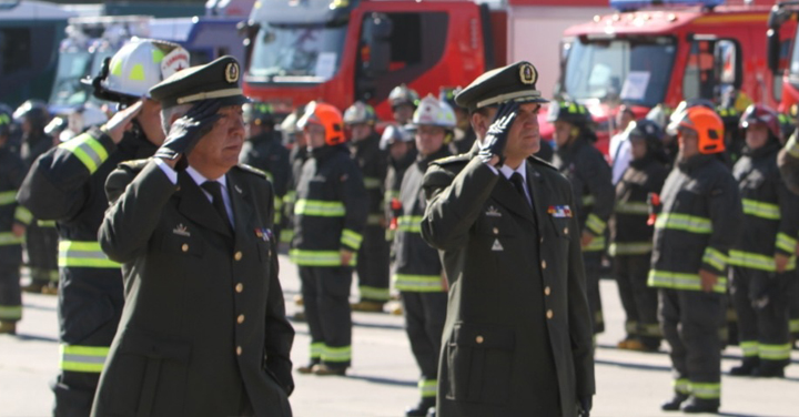 Cuerpos de Bomberos de la Región Metropolitana reciben 19 nuevos carros