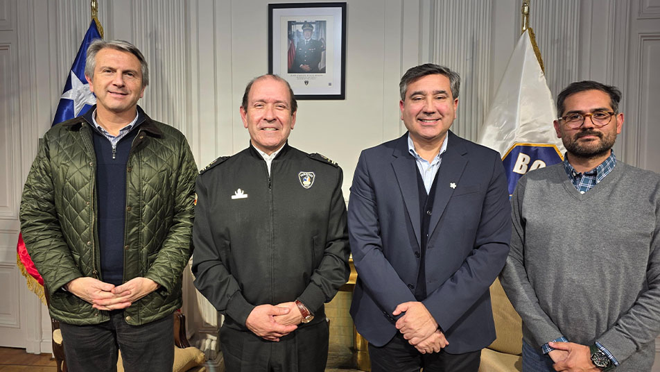 Bomberos de Chile se reunió con representantes de Essbio y Nuevosur