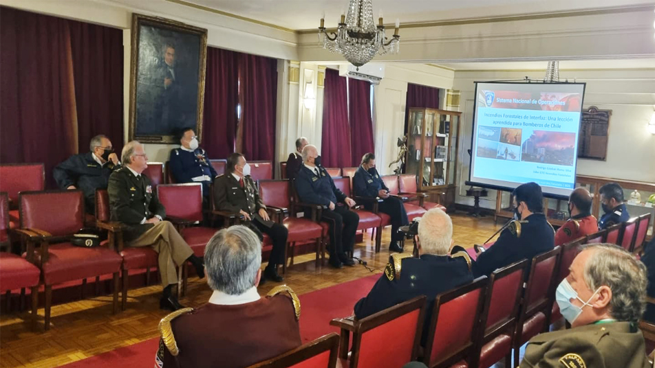 Presidente Nacional invitó al CB de Valparaíso a acreditarse como el primer Grupo de Especialidad Forestal