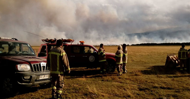 Incendio en región de Aysén mantiene alerta a bomberos y autoridades