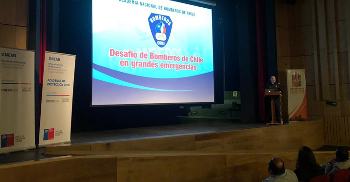 Presidente Nacional expuso en Seminario comunal de Protección Civil y Emergencias en Tocopilla