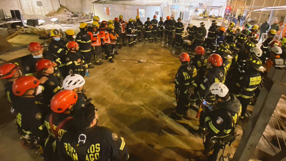 Más de 10 horas de intenso trabajo realizaron 50 Bomberos para rescatar a trabajador atrapado en un pozo en la Cárcel de Alta Seguridad