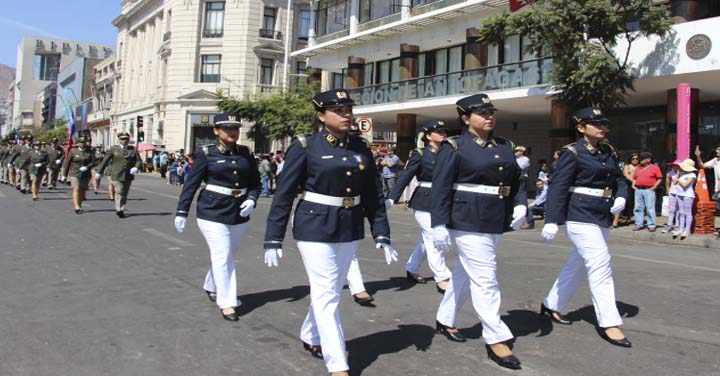 Bomberos de Antofagasta conmemoró sus 143 años de vida institucional