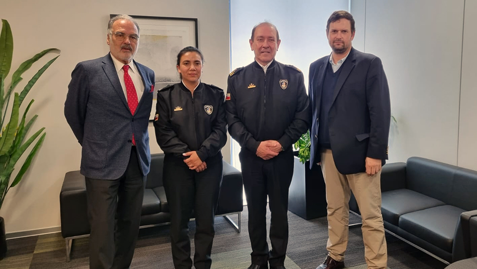 Bomberos de Chile y Mutual de Seguridad firman alianza de colaboración 