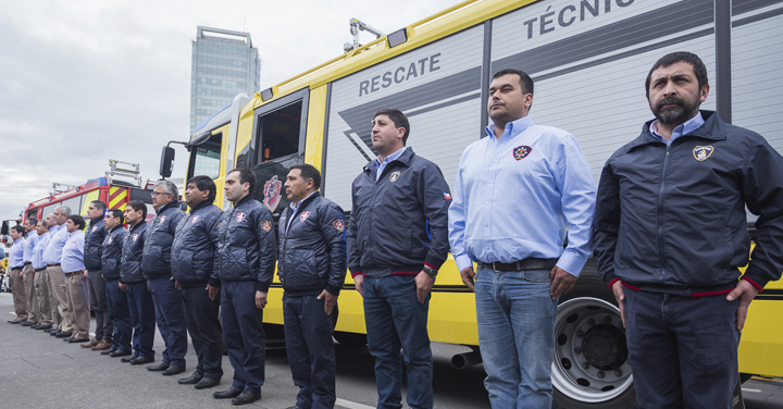 Cuerpo de Bomberos de Puerto Montt recibe 3 modernas unidades