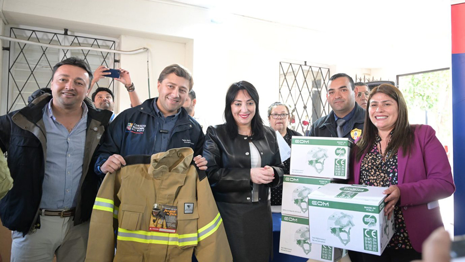 Gobierno Regional del Maule entregó implementación a Bomberos para combatir incendios forestales