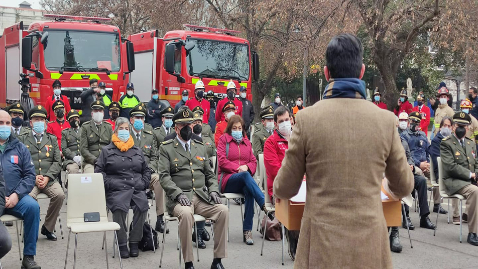 Cuerpos de Bomberos del Maule reciben 14 nuevas unidades de Material Mayor