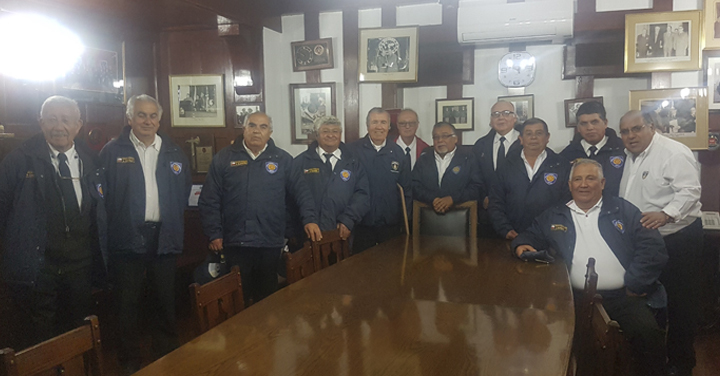 Unidad de miembros Honorarios del Cuerpo de Bomberos de La Serena visitaron sede institucional