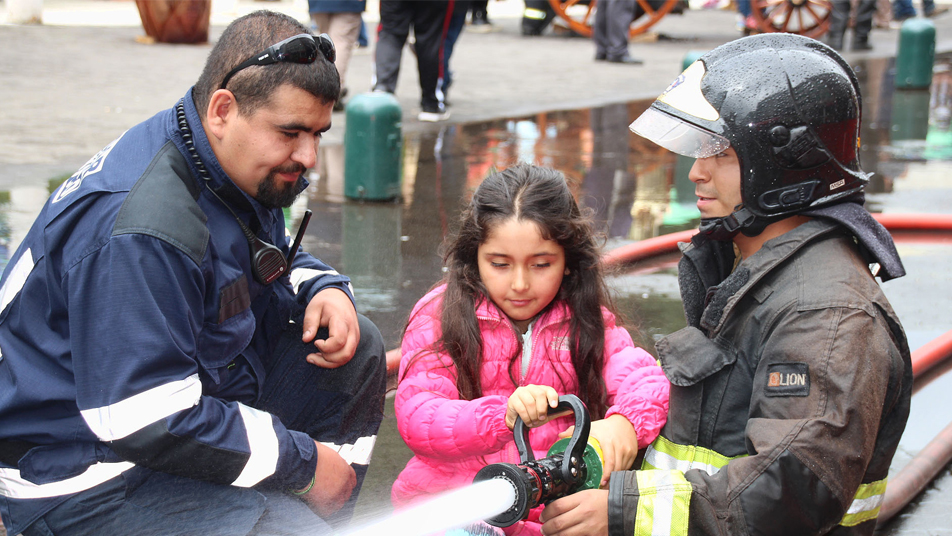 Bomberos de Temuco organizan “Expo Bomberil” en Vilcún 