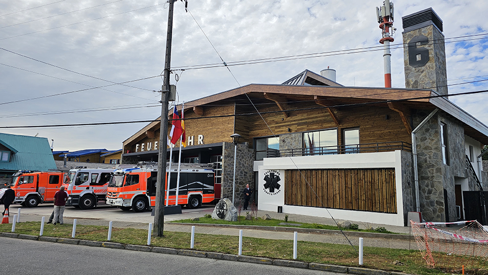 Inaugurado el cuartel Sexta Compañía del Cuerpo de Bomberos de Puerto Varas