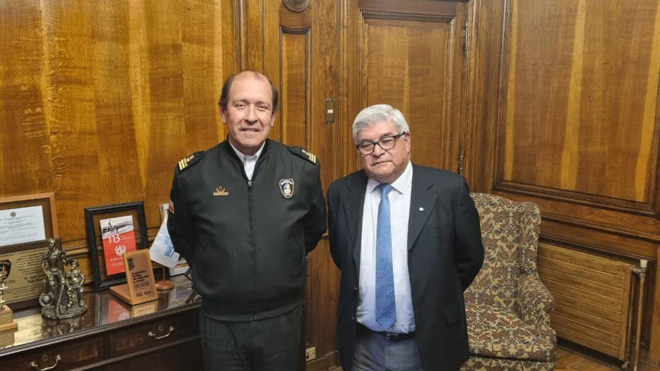 Superintendente de Bomberos Osorno se reunió con Presidente Nacional de Bomberos