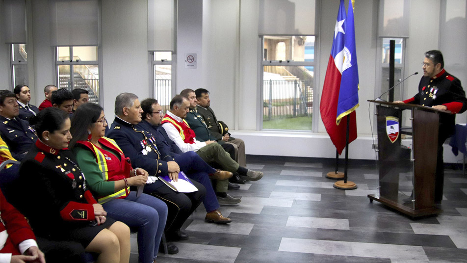 Escuela de Bomberos de Temuco celebra su sexto aniversario suscribiendo convenios con la UFRO y CONAF