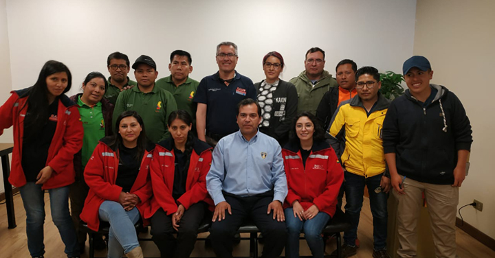 Bomberos de Arica participa en Simposio Internacional de Manejo de Trauma y Desastres en La Paz-Bolivia