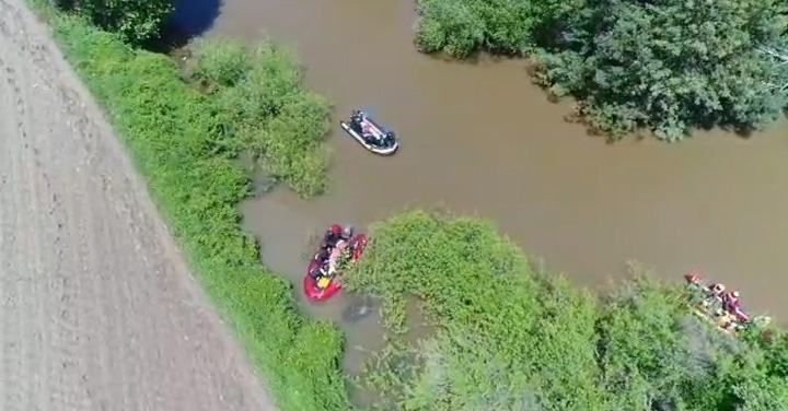 GERSA de Angol encuentra cuerpo de hombre cuyo vehículo cayó a un río en Cañete