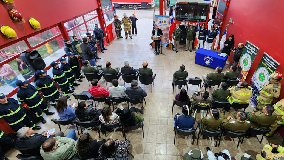 Bomberos de Graneros recibió carro multipropósito gracias al aporte del Gobierno Regional