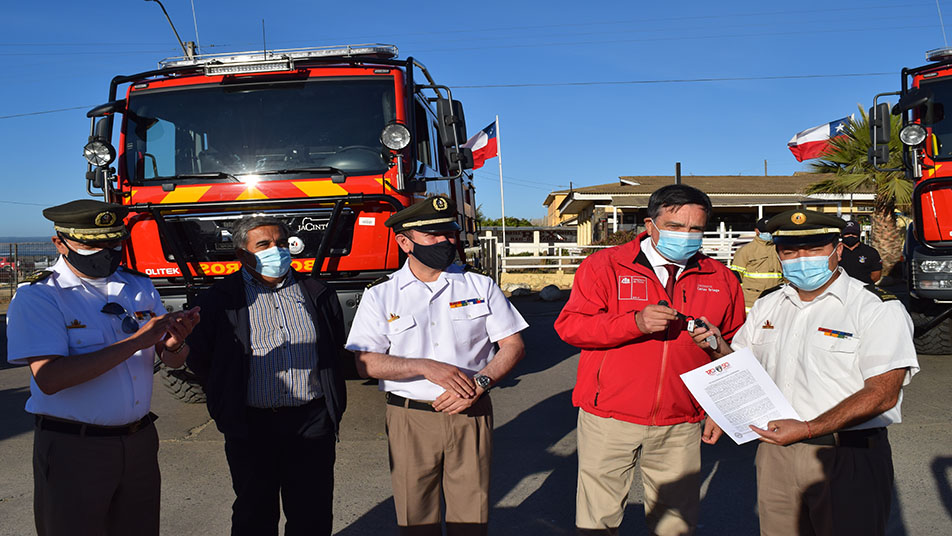 Cuerpos de Bomberos de la Región de O’Higgins recibieron siete nuevas unidades forestales