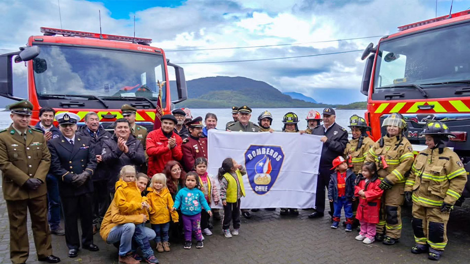 Buenas noticias para Puerto Aguirre: Bomberos cuenta con dos nuevos carros para la respuesta a emergencias