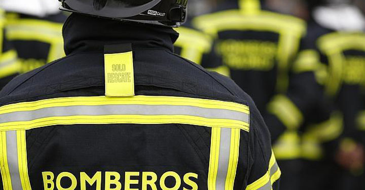 Bomberos antofagastinos fueron agredidos nuevamente en un incendio