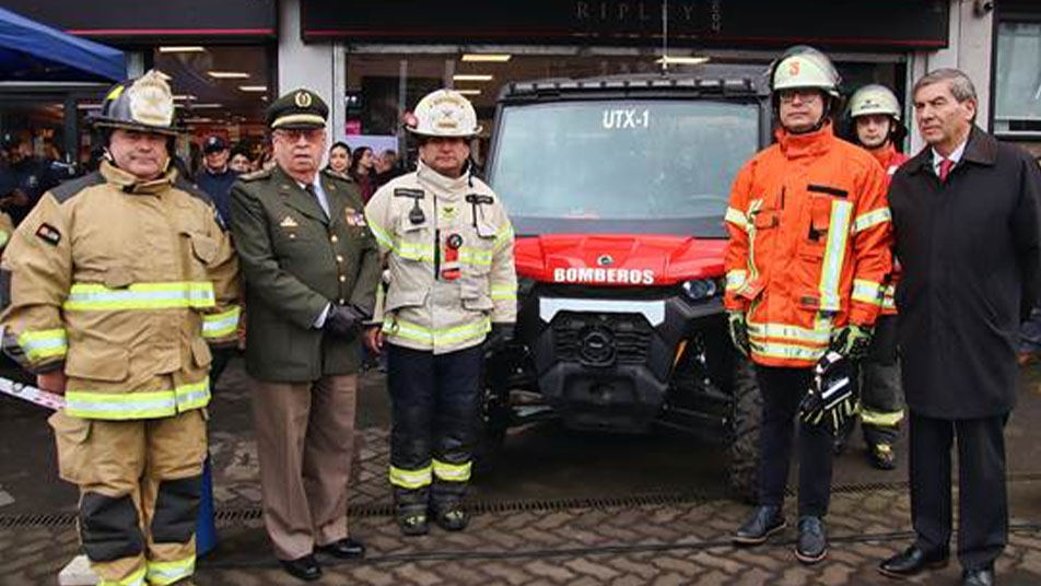 El CB de Temuco recibió moderno vehículo al finalizar las actividades por el día nacional del Bombero