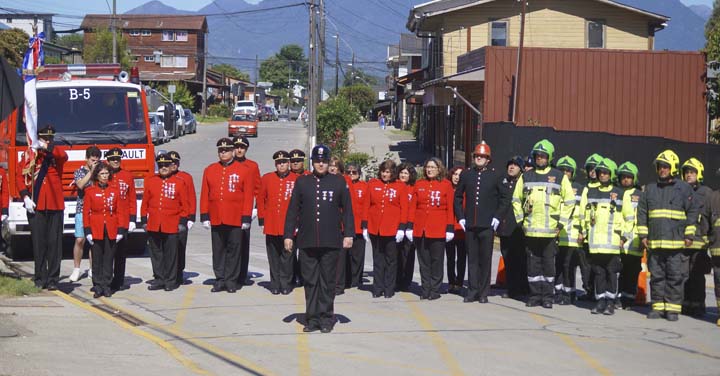 Cuerpo de Bomberos de Panguipulli recibió material mayor