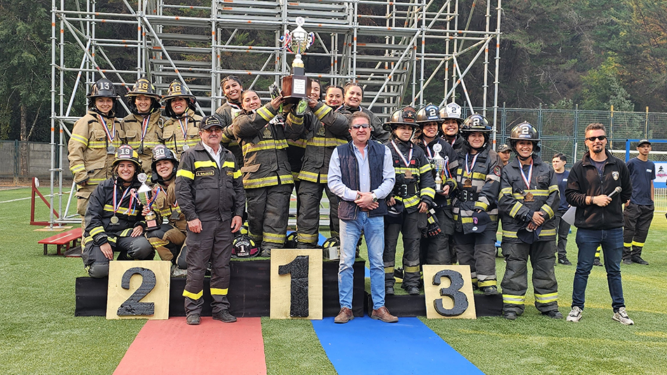 Desafío Capitán Pastene 2025: reunió a más de 280 bomberos de Chile y Argentina