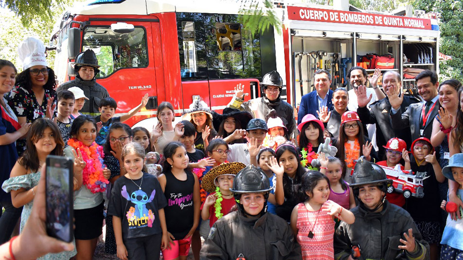 Bomberos de Chile y COANIQUEM firman importante convenio de colaboración 