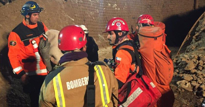 Bomberos, Ejército y Carabineros finalizan labores de rescate de los 3 mineros atrapados en Tocopilla