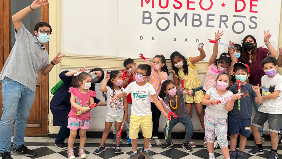Museo de Bomberos invita a celebrar el Día del Niño con sorpresas y charlas educativas 