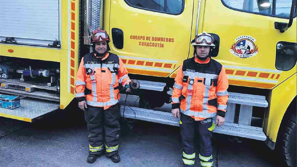 Curacautín: Trabajo de Bomberos logra salvar la vida de mujer herida con una lanza