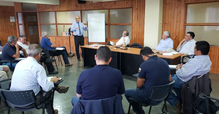 Presidente Nacional asistió a reunión en Consejo Regional de Valparaíso