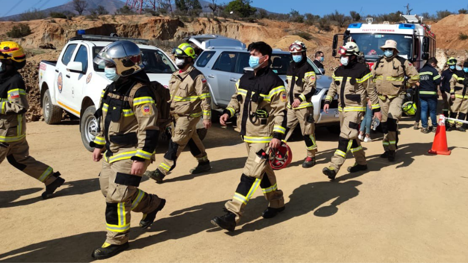 Bomberos de Limache buscaron a menor desparecida